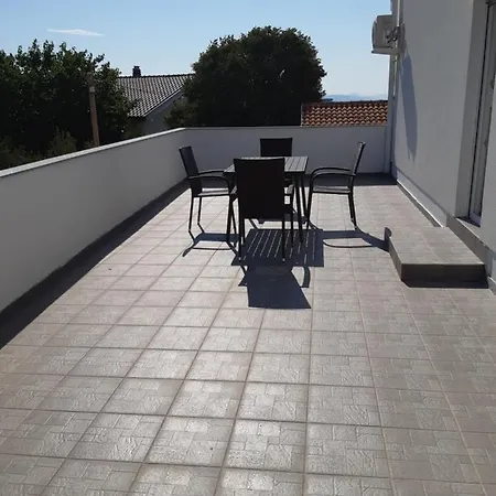 Apartament Frano