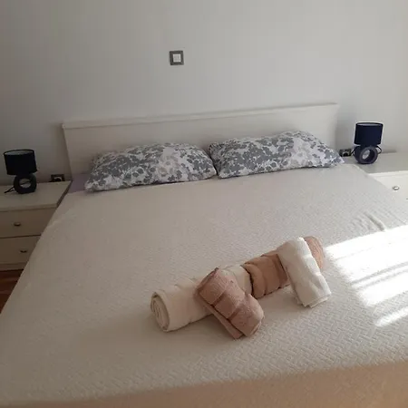 Apartament Frano *